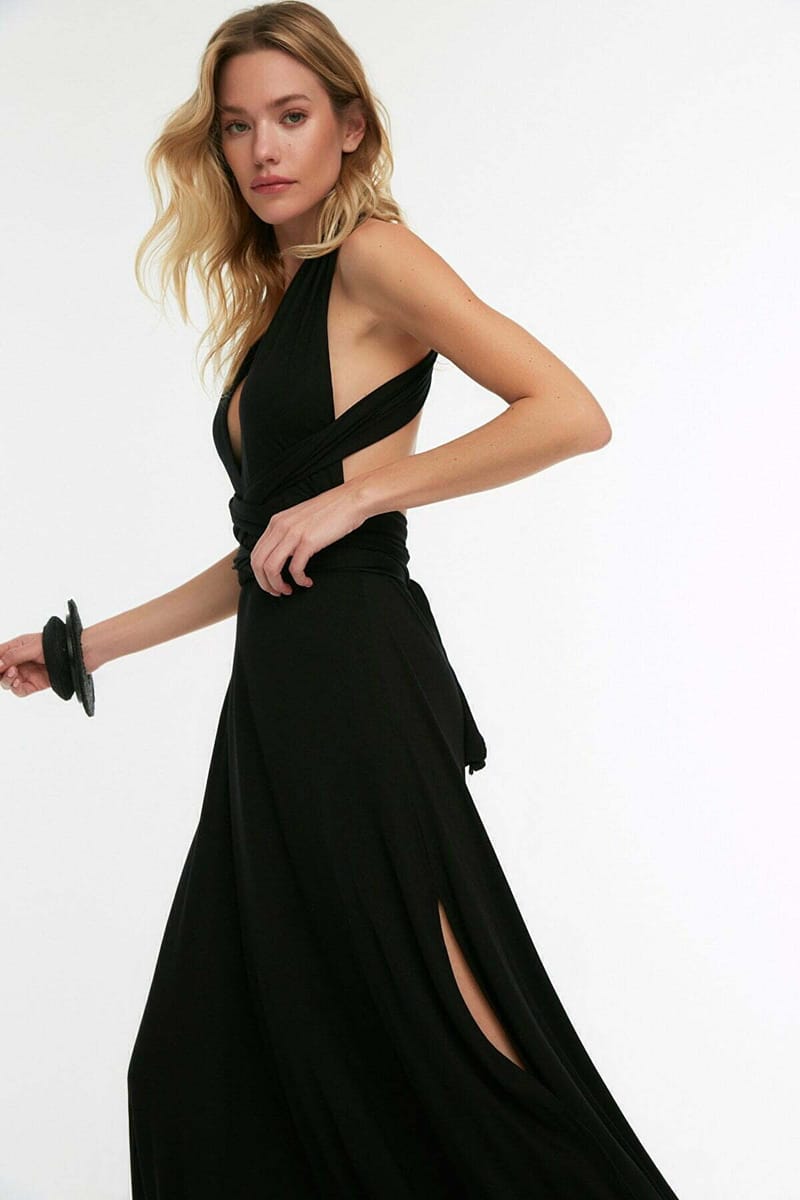 Halter Neck Plunge Black Women's Dress - Maxi Dresses 21