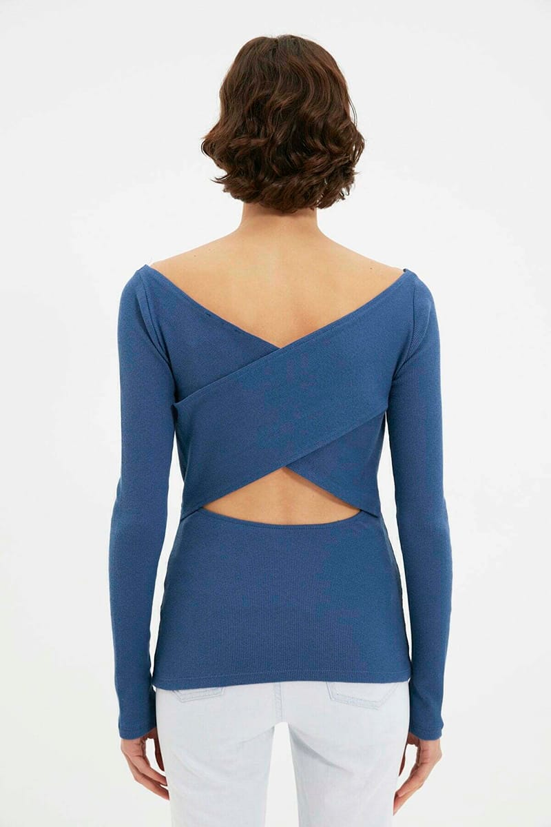 Navy Blue Cut Out Detail Knitted Women's Top - Casual Tops 3