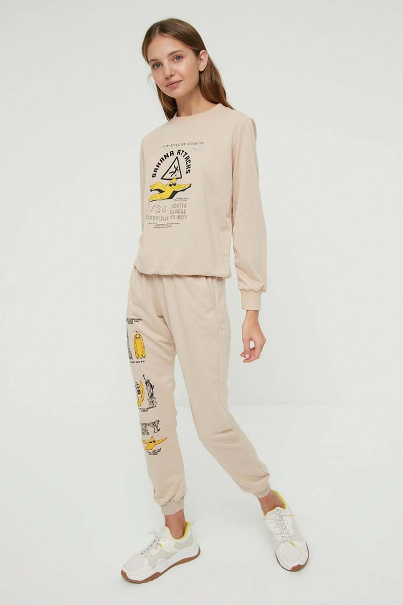 Beige Front Printed Crew Neck Long Sleeve Women's Sweatshirt - Sweatshirts 8