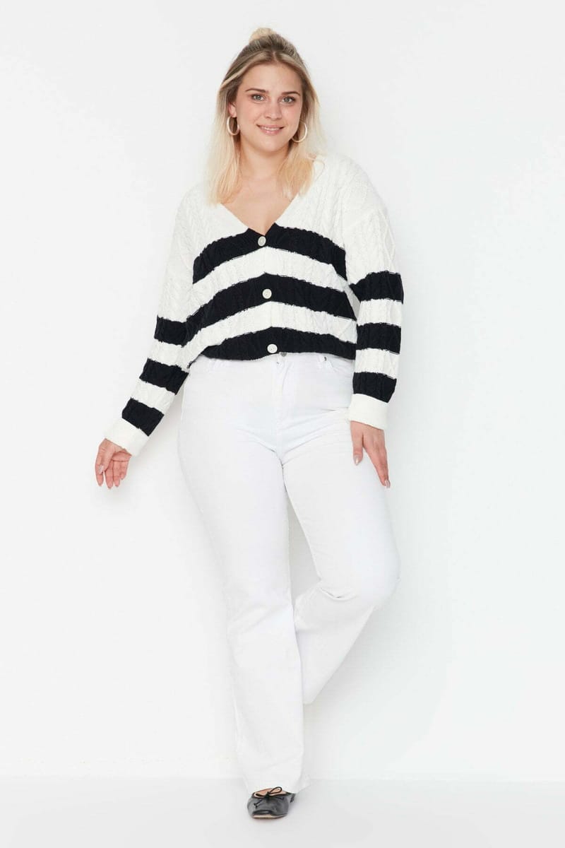 Plus Size High Waist Jeans - Plus Size Pants & Leggings 32