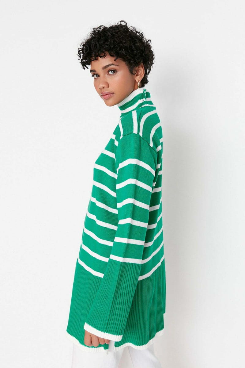 Striped Knitwear Sweater - Sweaters 52