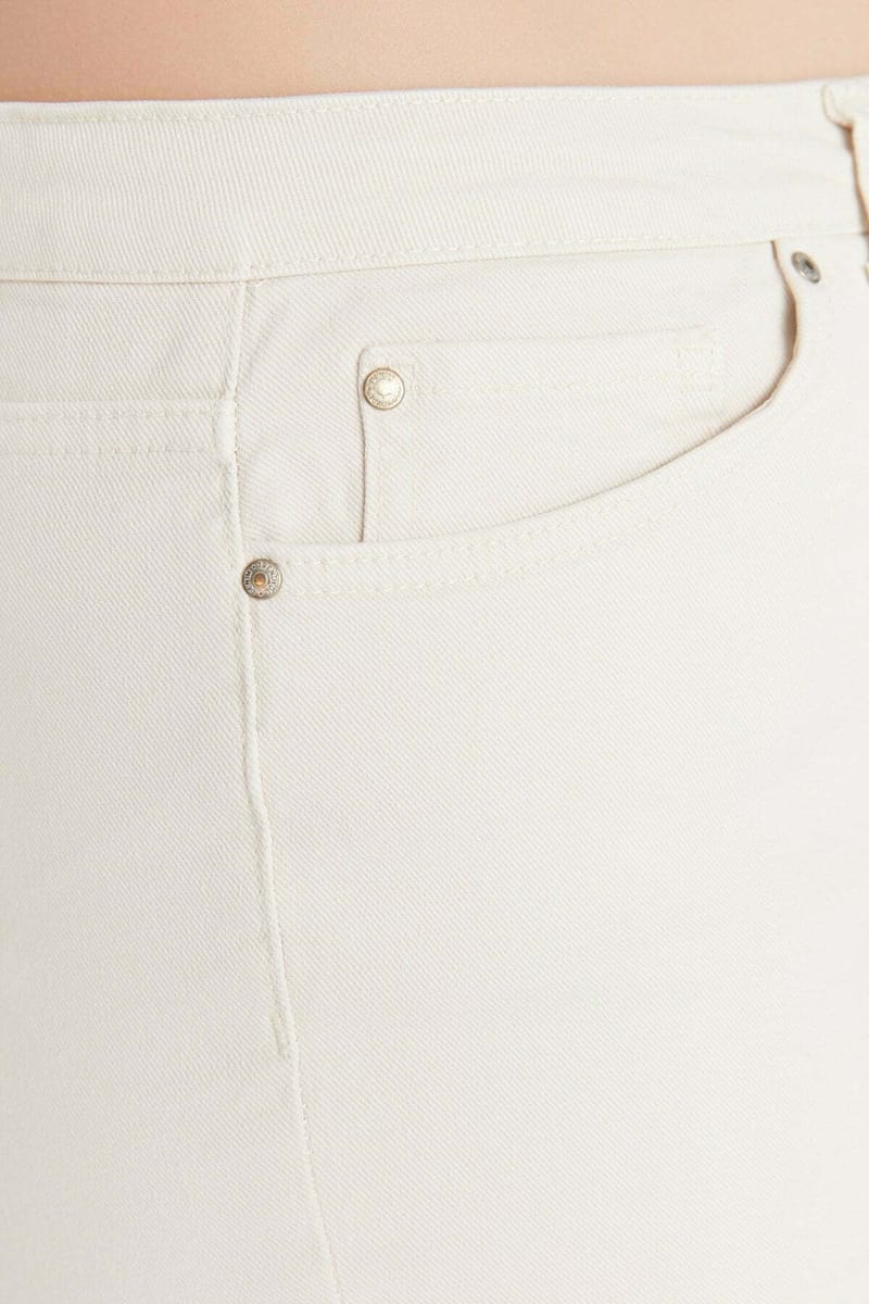 Plus Size High Waist Flare Fit Jeans - Plus Size Pants & Leggings 34
