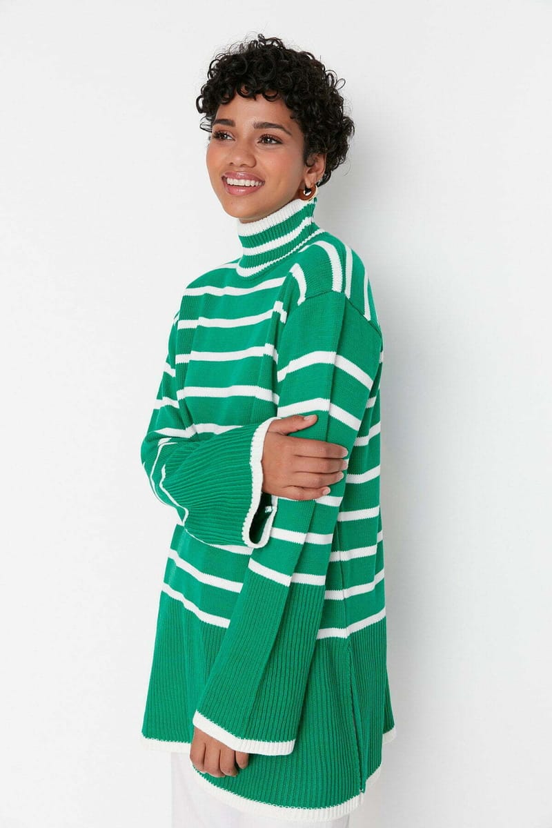 Striped Knitwear Sweater - Sweaters 50