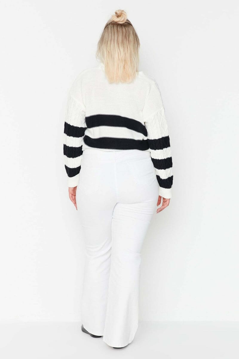 Plus Size High Waist Jeans - Plus Size Pants & Leggings 35