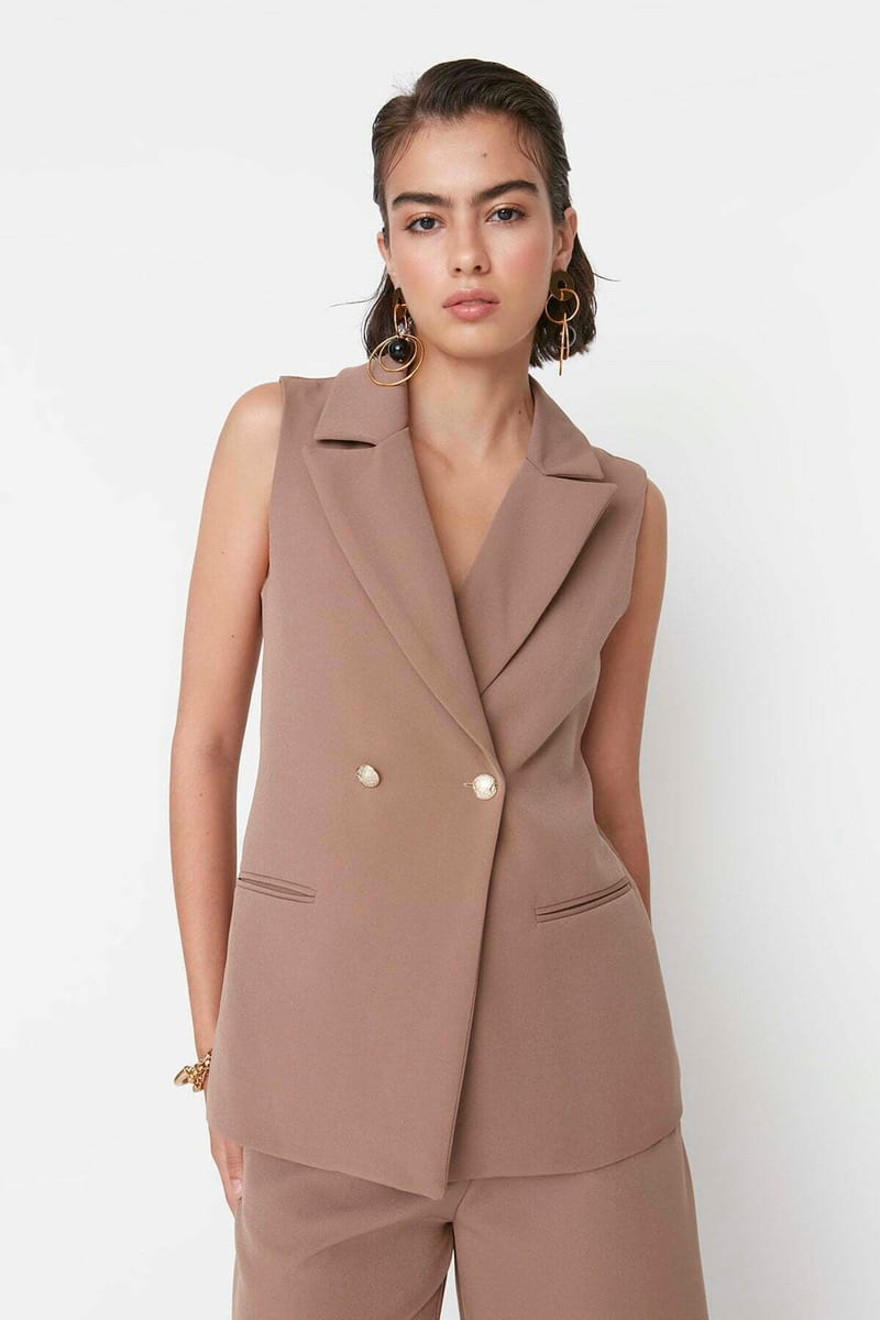 Trendyol - Women's Blazers & Coats 26
