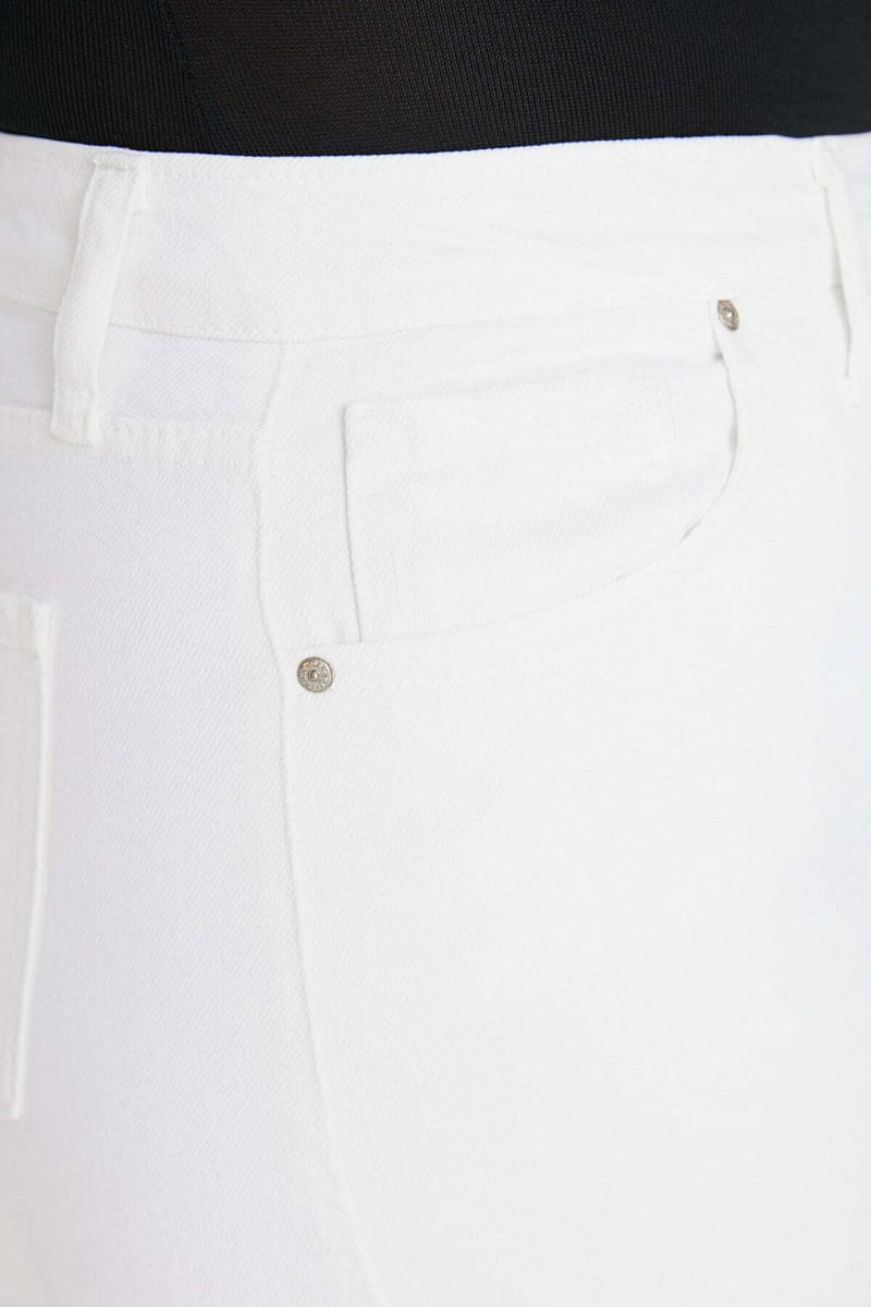 Plus Size High Waist Straight Jeans - Plus Size Pants & Leggings 33