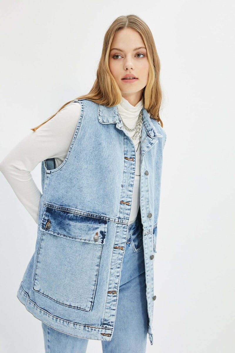 Sleeveless Pocket Detail Denim Women's Jacket - Denim Jackets 15