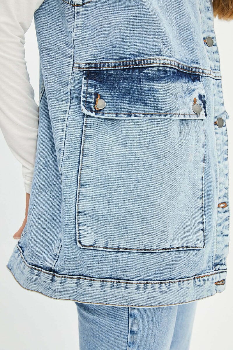 Sleeveless Pocket Detail Denim Women's Jacket - Denim Jackets 16