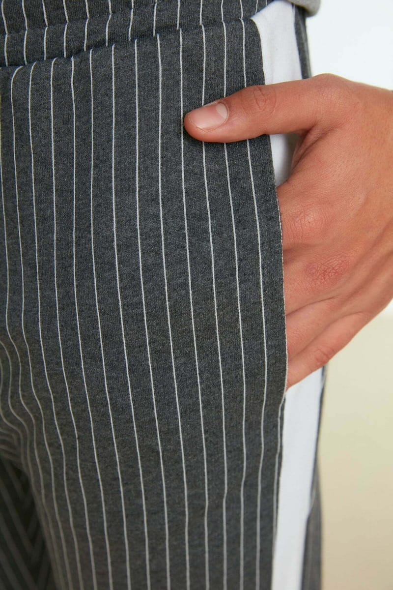 Drawstring Striped Sweatpants - Sweatpants 3