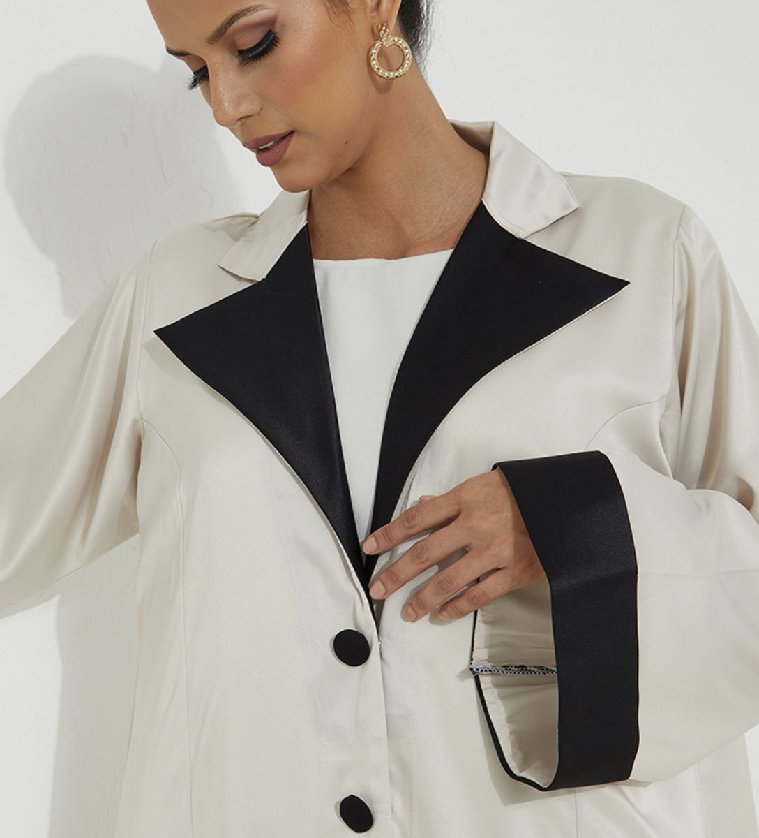 Rosette Abaya - Women's Abayas 1