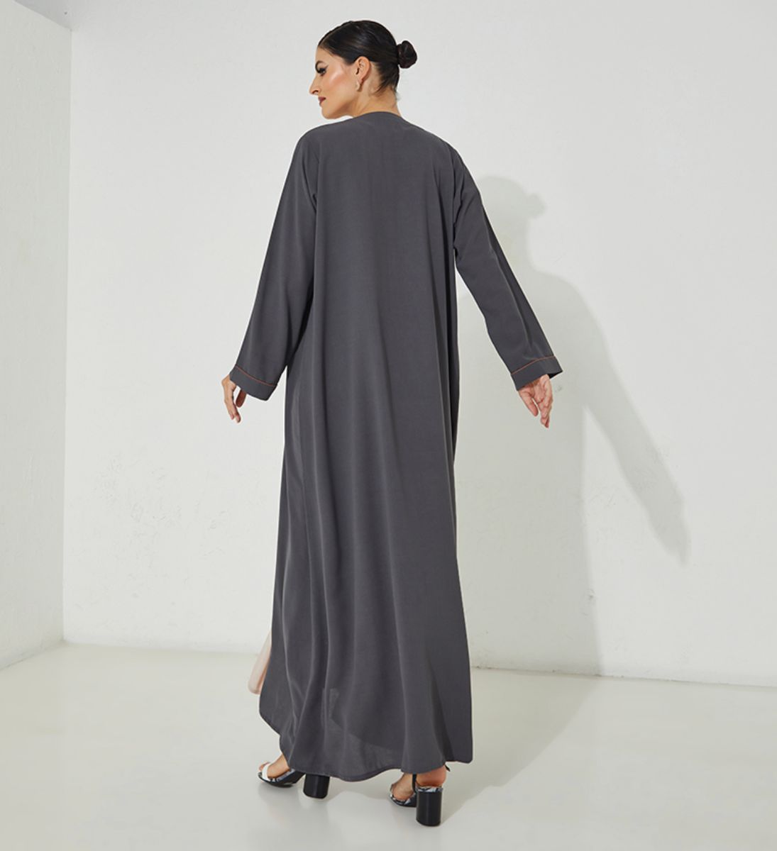 Rosette Abaya - Women's Abayas 3