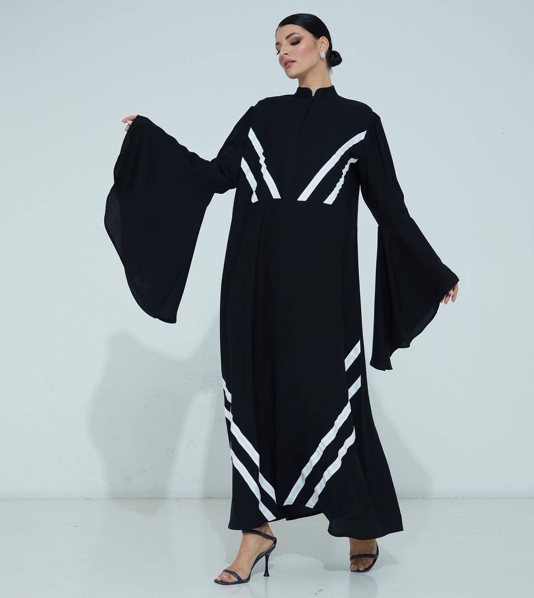Rosette Abaya - Women's Abayas