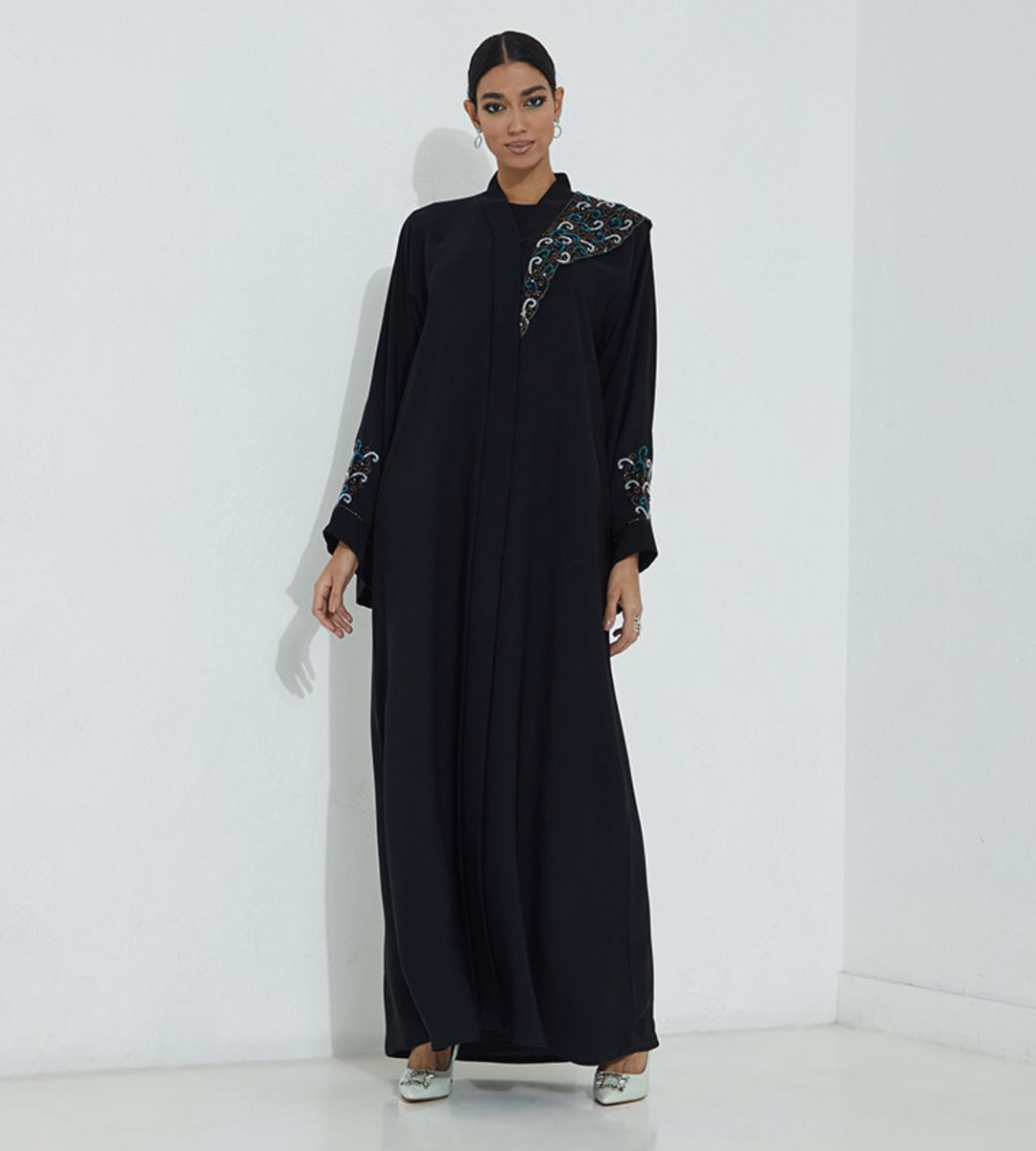 E480 Abaya Rosette Abaya - Women's Abayas