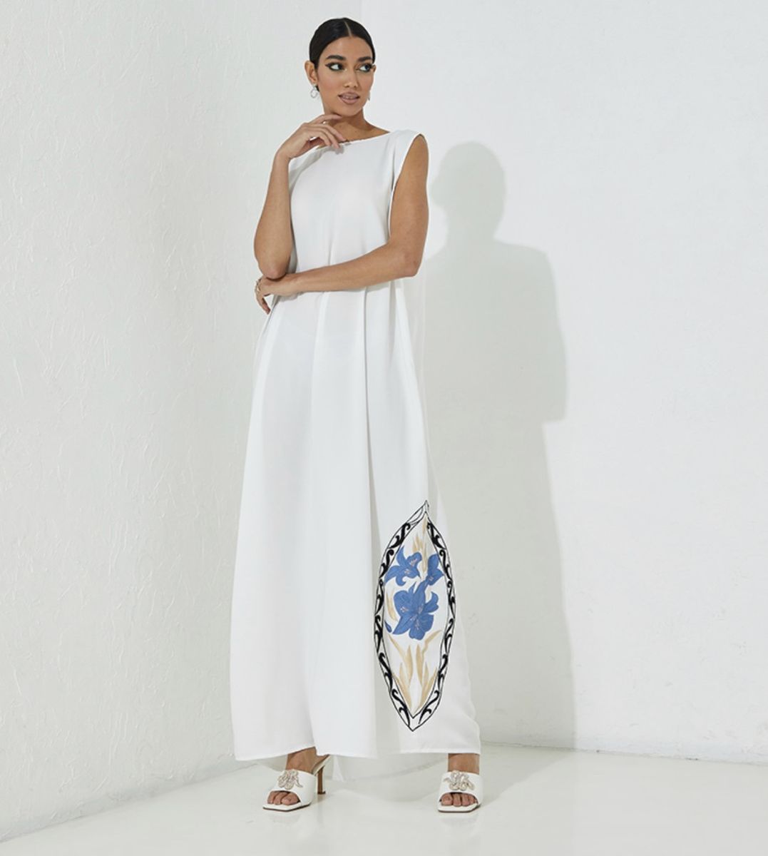 Rosette Abaya - Women's Abayas 3