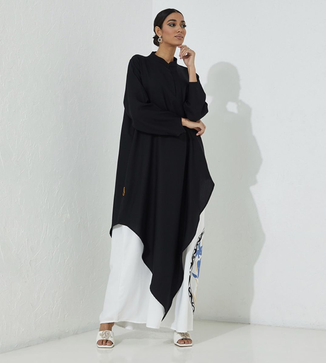 Rosette Abaya - Women's Abayas