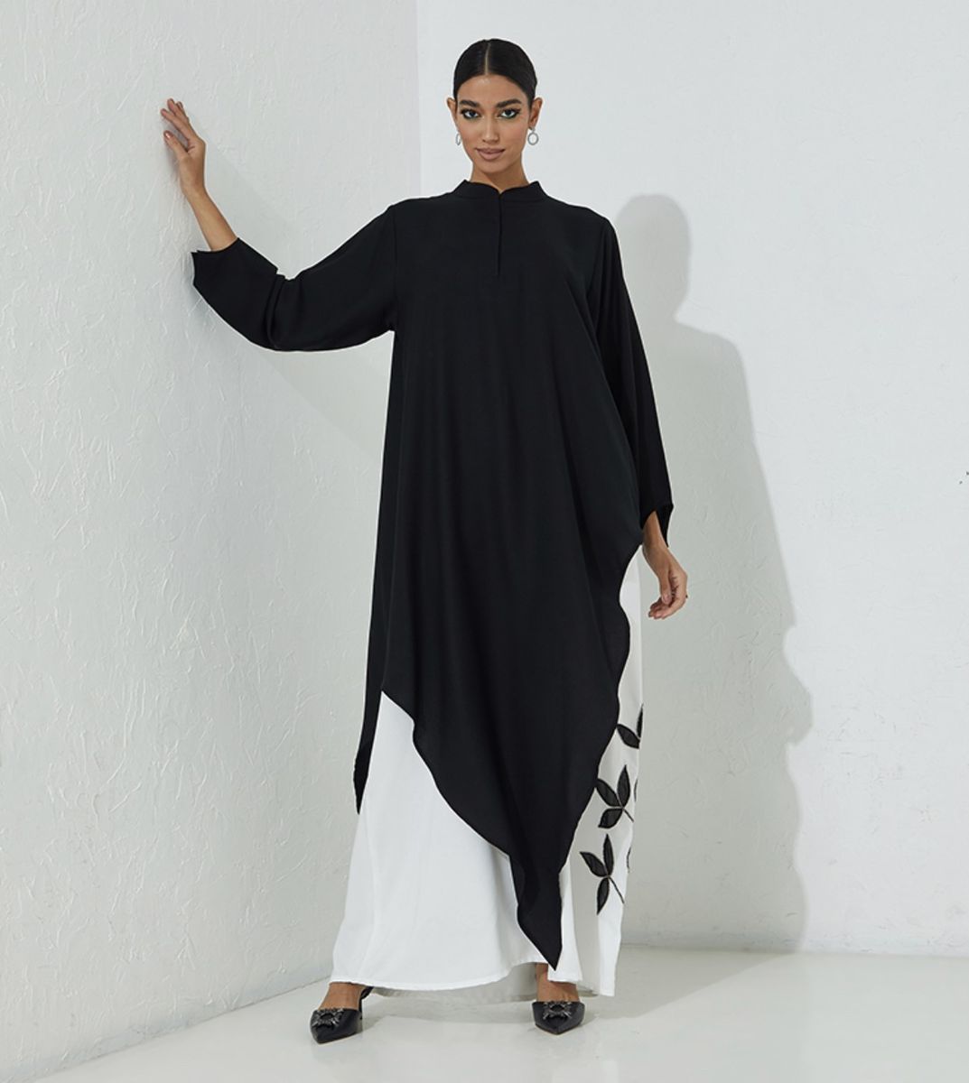 Rosette Abaya - Women's Abayas 3
