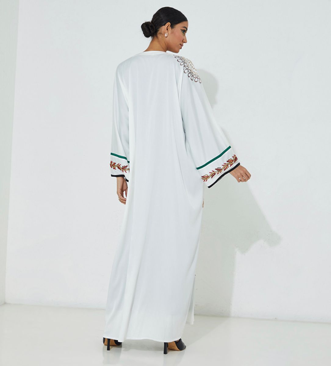 Rosette Abaya - Women's Abayas 3