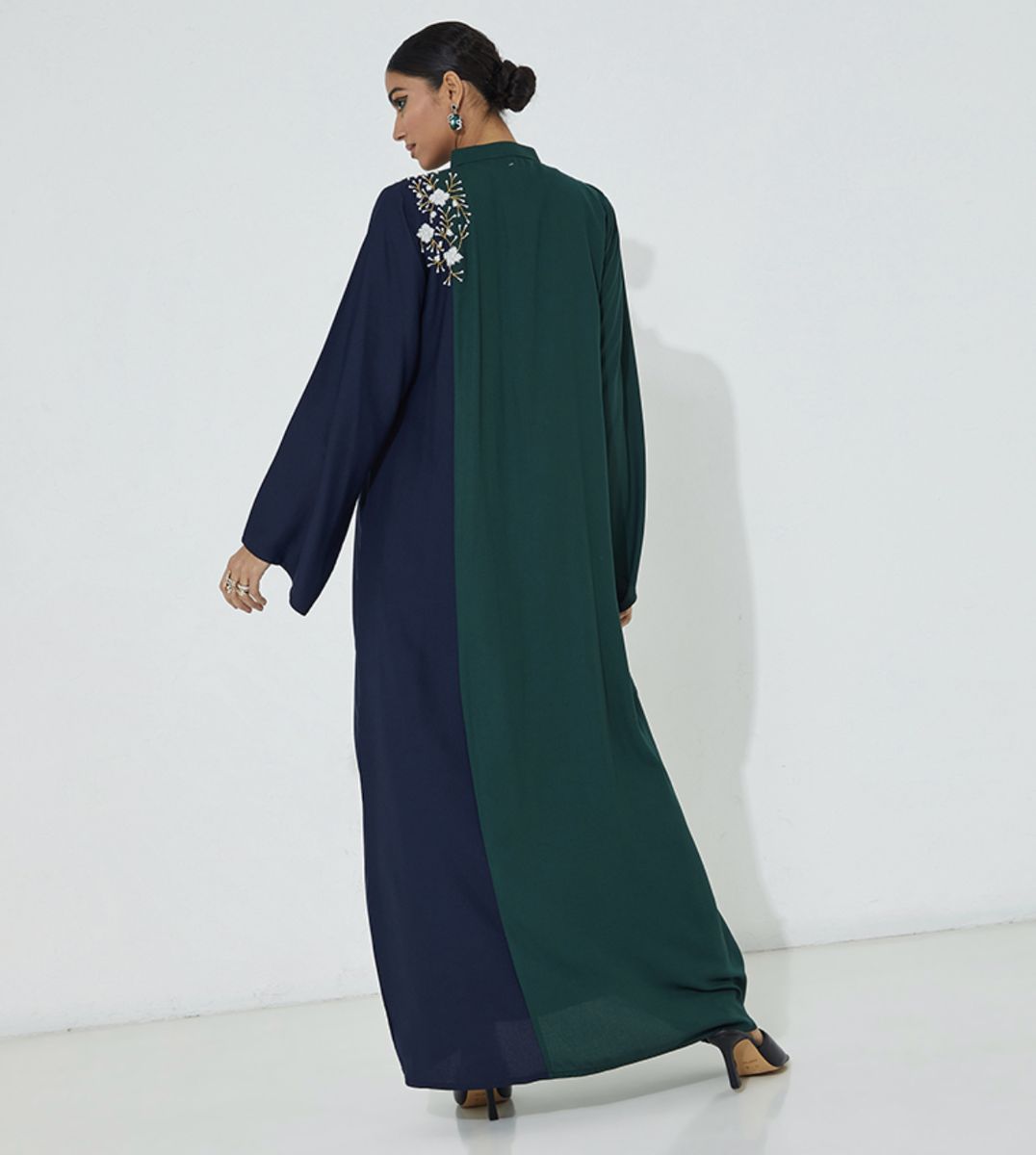 Rosette Abaya - Women's Abayas 3