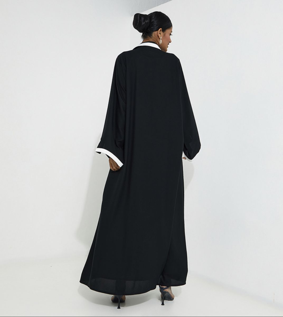 Rosette Abaya - Women's Abayas 2