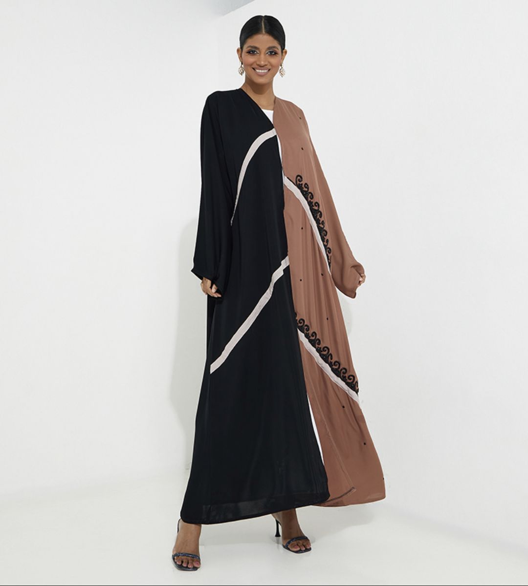Brown-EP Abaya Abaya With Brown Side And Embroidery Design - Abayas