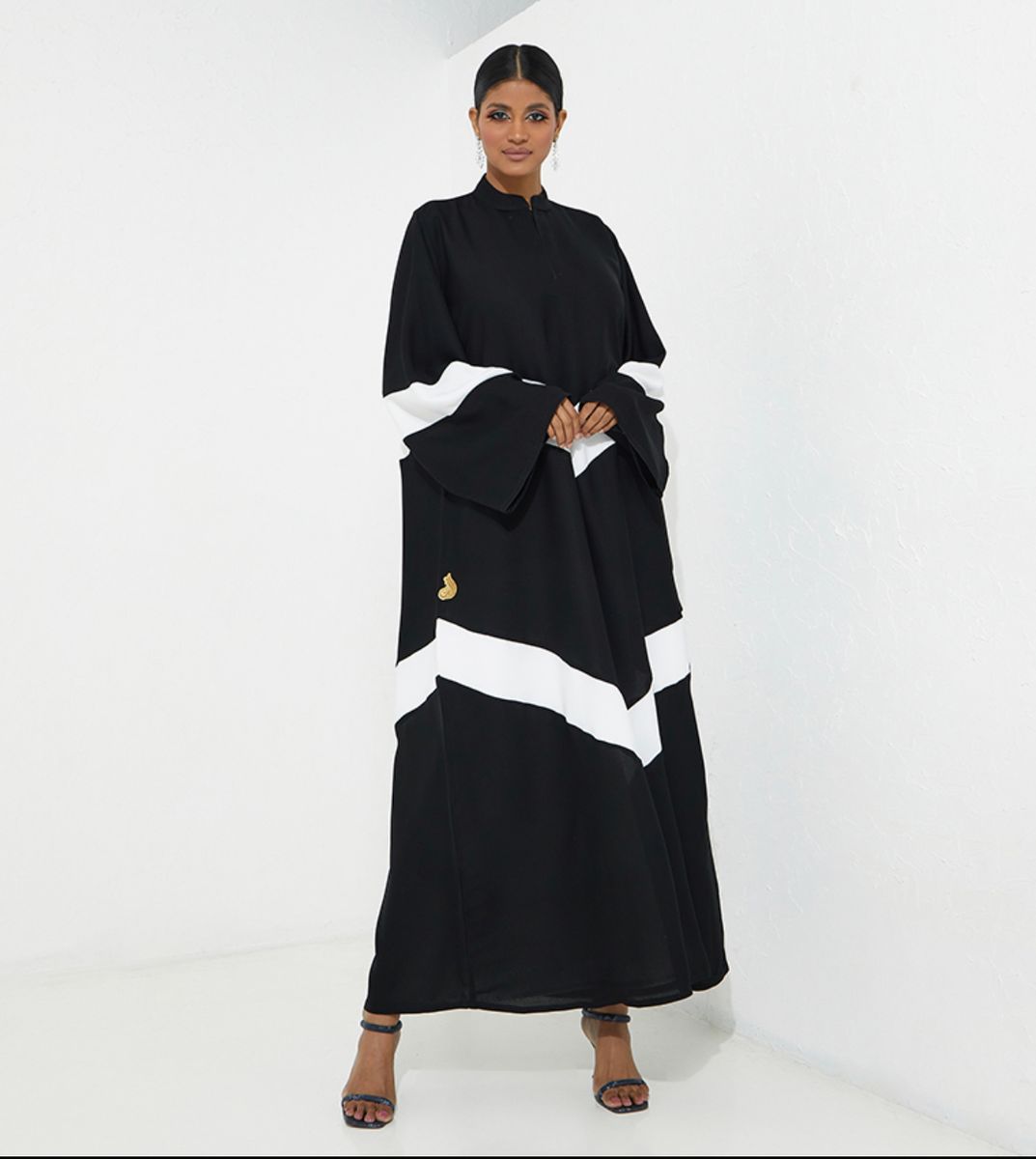Rosette Abaya - Women's Abayas 9