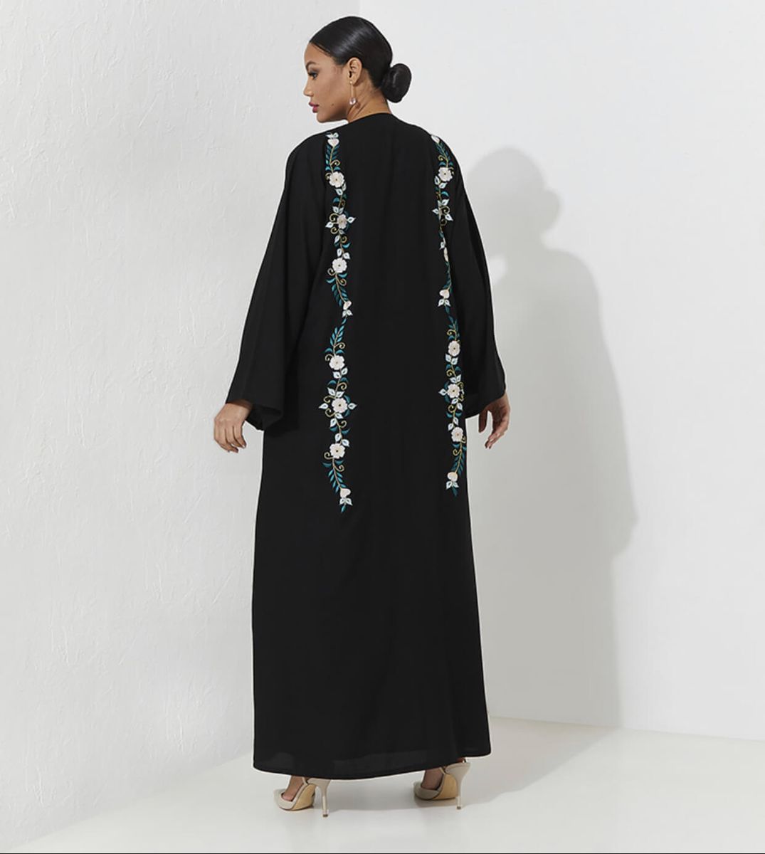 Rosette Abaya - Women's Abayas 1