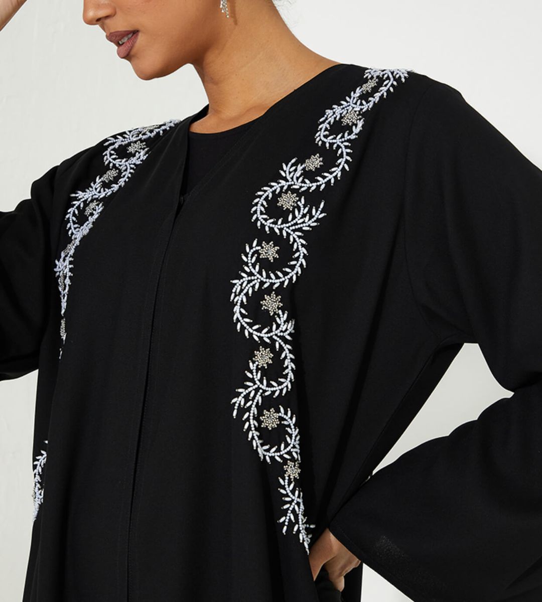 W Black Pearl Abaya Rosette Abaya - Women's Abayas 2