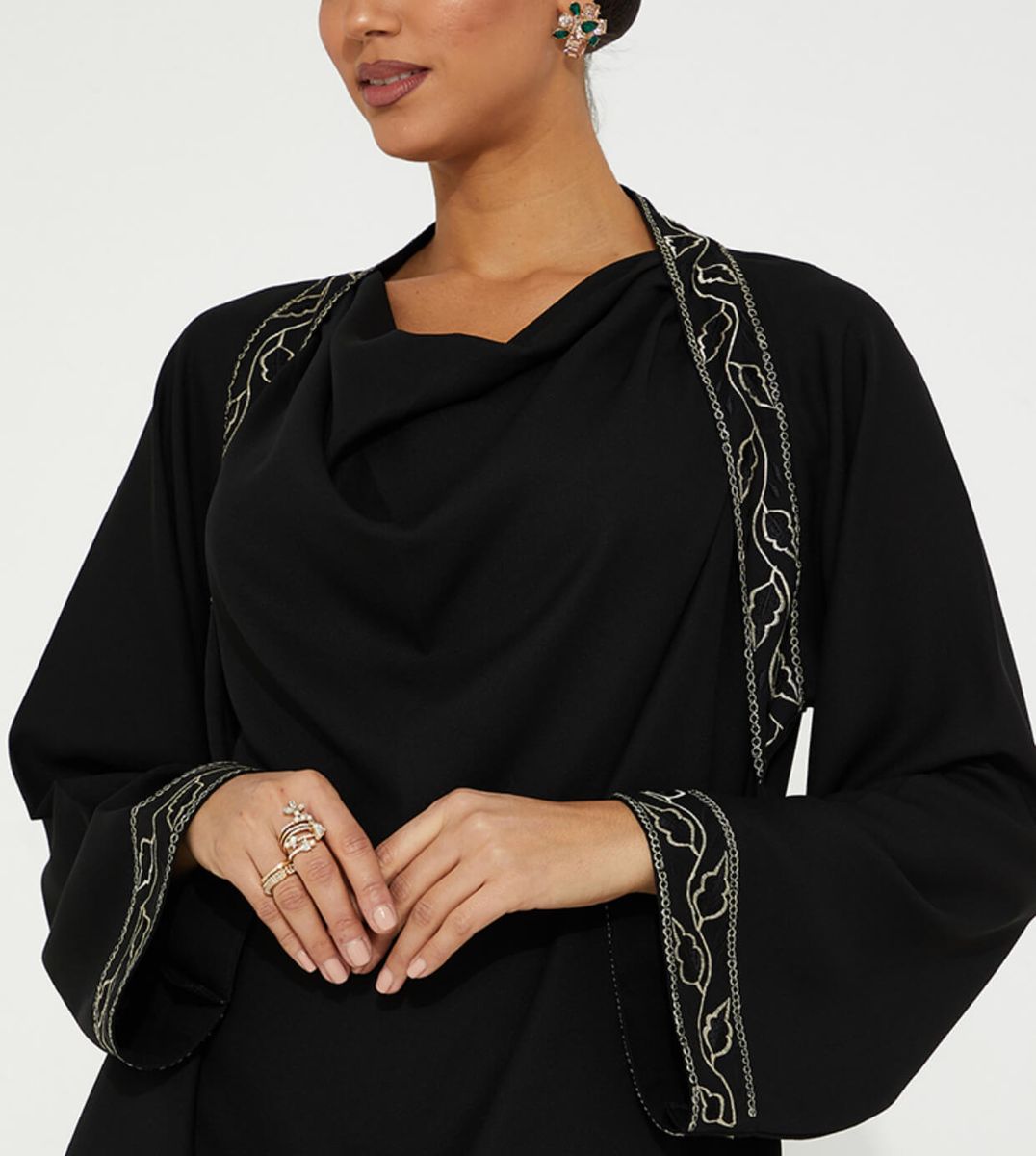 Shoulder Black Abaya Rosette Abaya - Women's Abayas 2