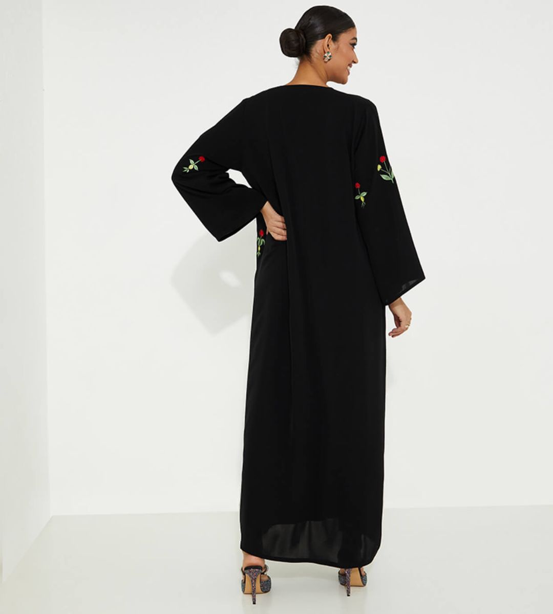 Rosette Abaya - Women's Abayas 1