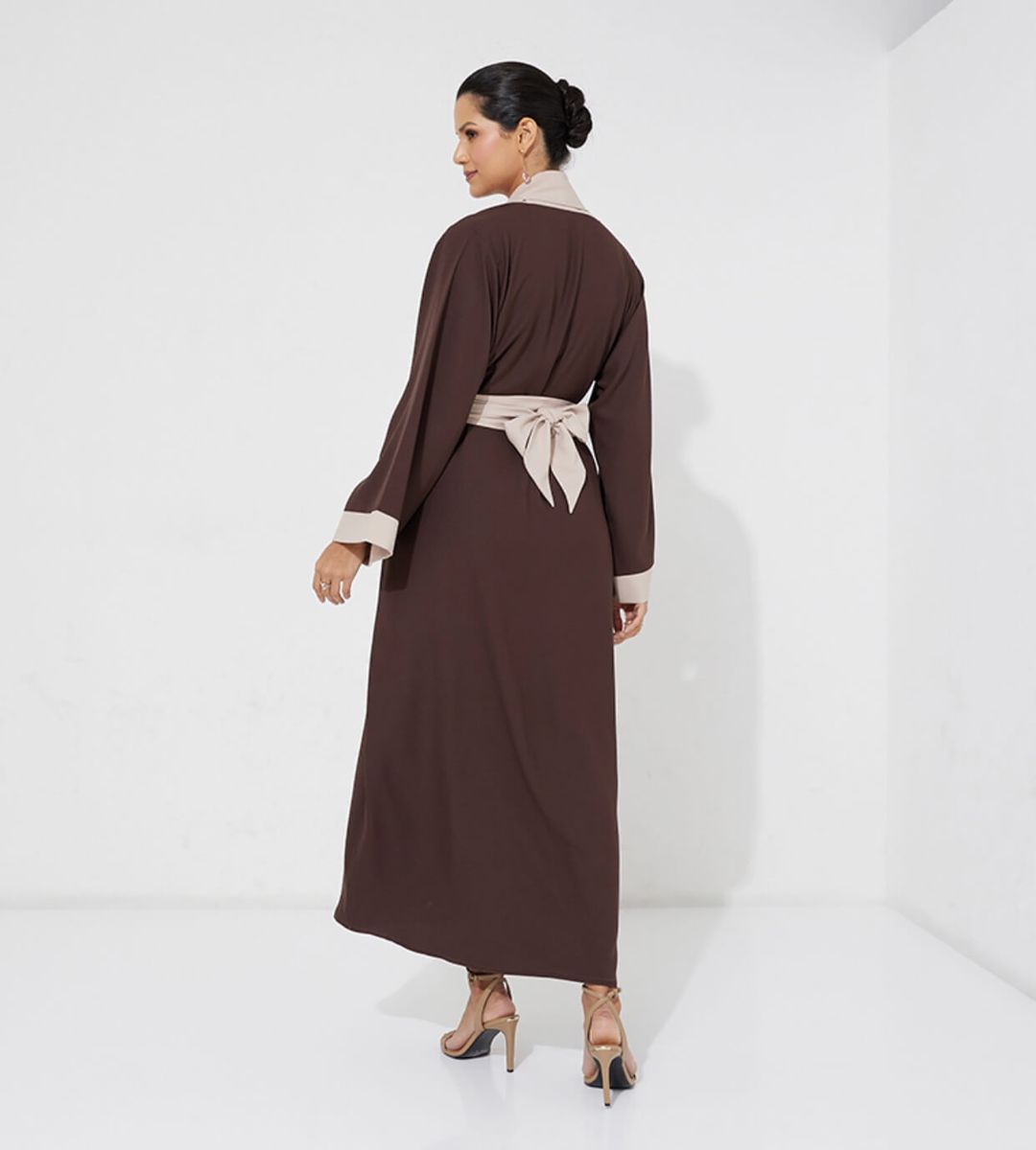 Brown 26 Simple Open Abaya With Beige Design +Belt - Abayas 1