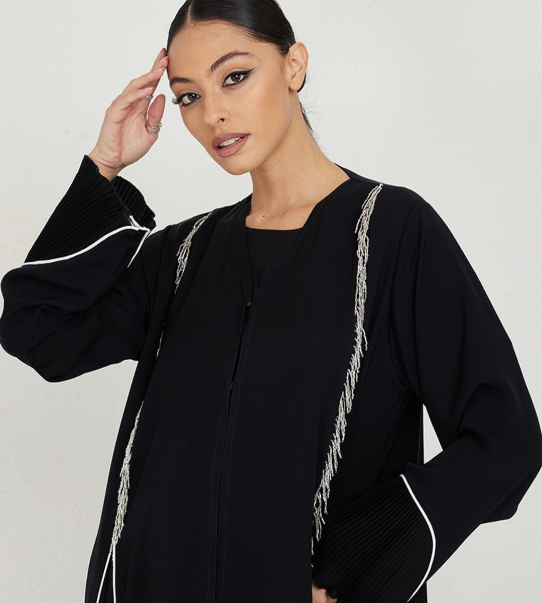 White-Piping Stones Abaya White-Piping Stones Abaya - Abayas 1