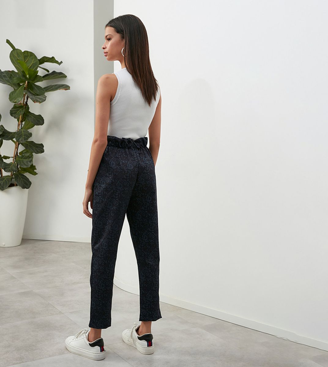 Belted Jacquard Woven Paperbag Trousers - Trousers 3