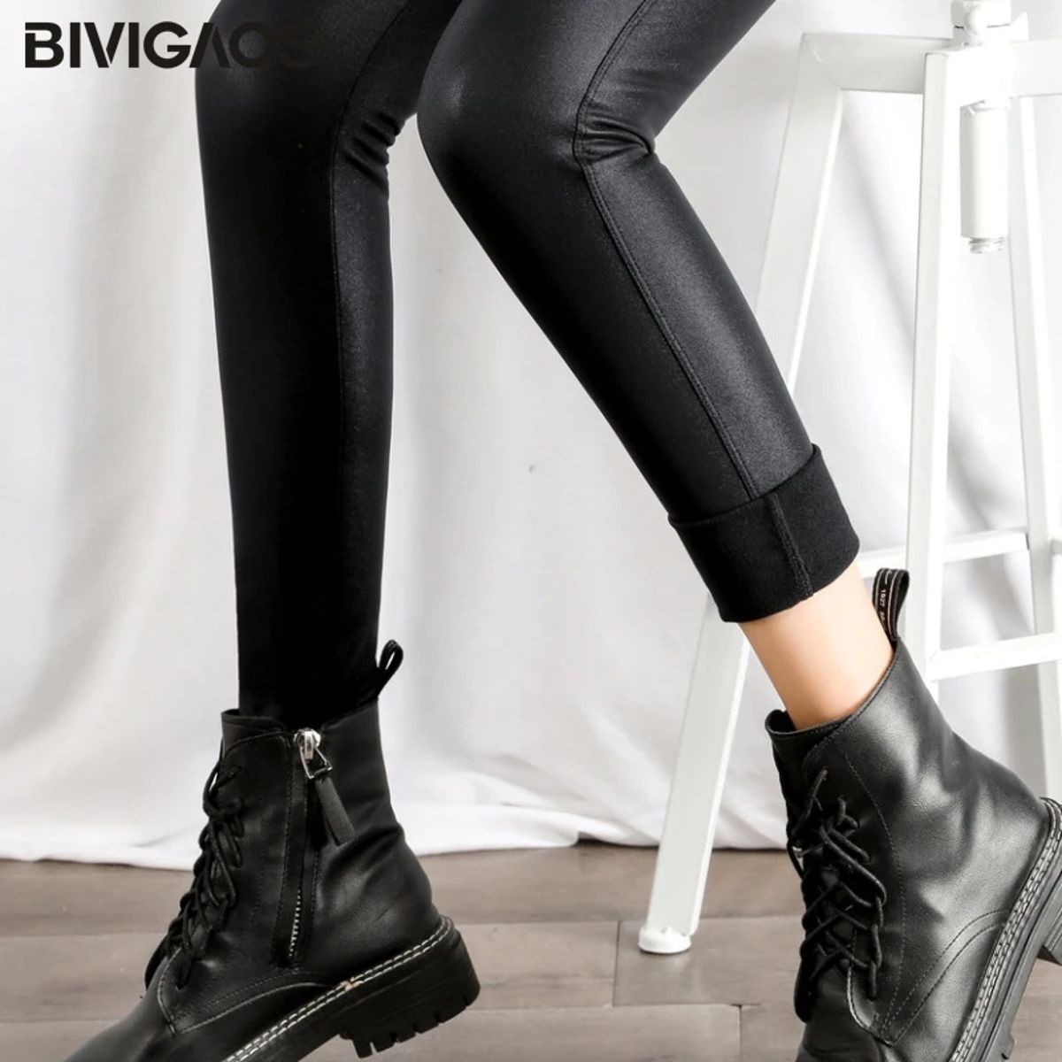 High Waist Fleece Lined Matte Leggings for Winter Warmth High Waist Fleece Lined Matte Leggings for Winter Warmth