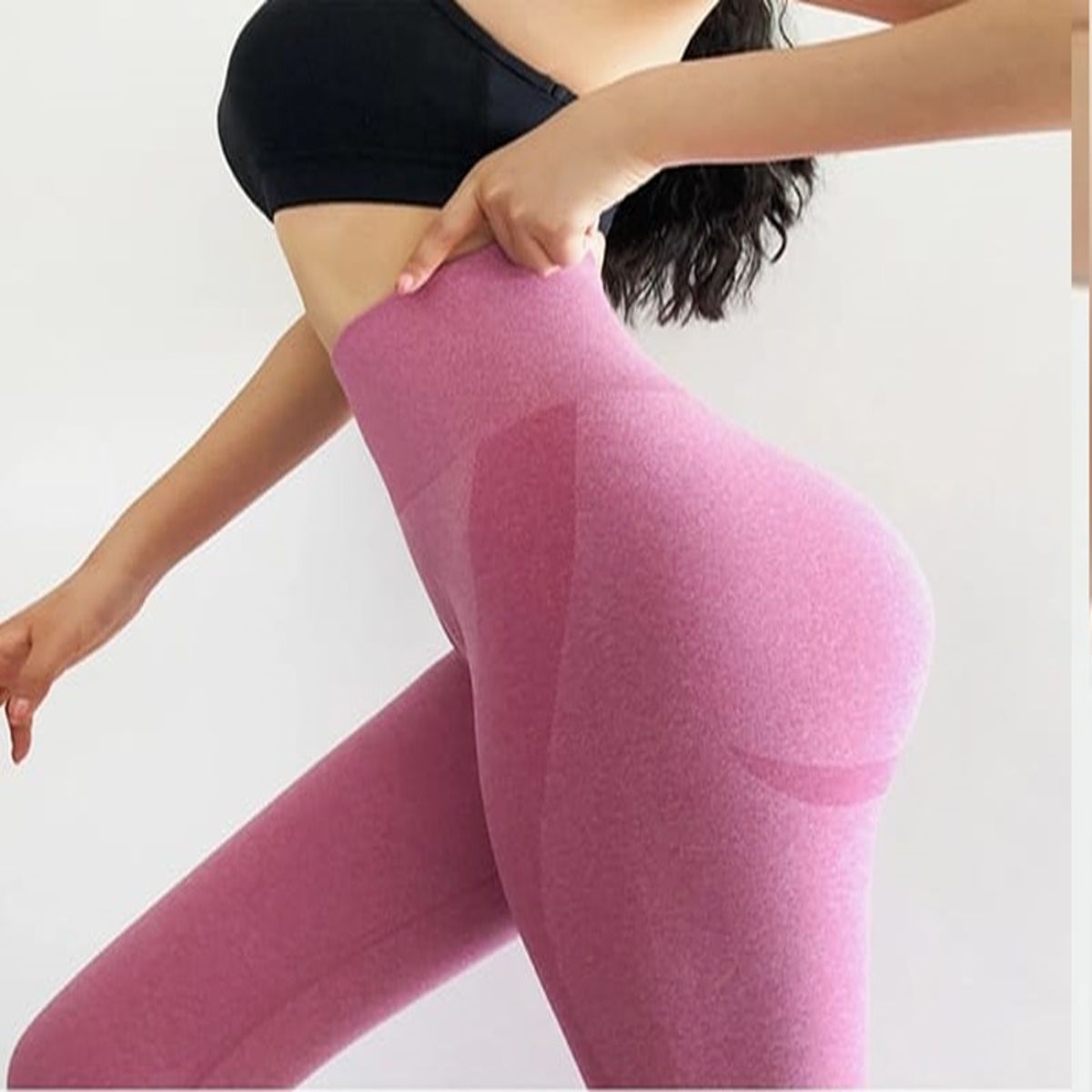 Seamless High-Waist Yoga Leggings for Women – Stretch & Breathable Fitness Pants Seamless High-Waist Yoga Leggings for Women – Stretch & Breathable Fitness Pants