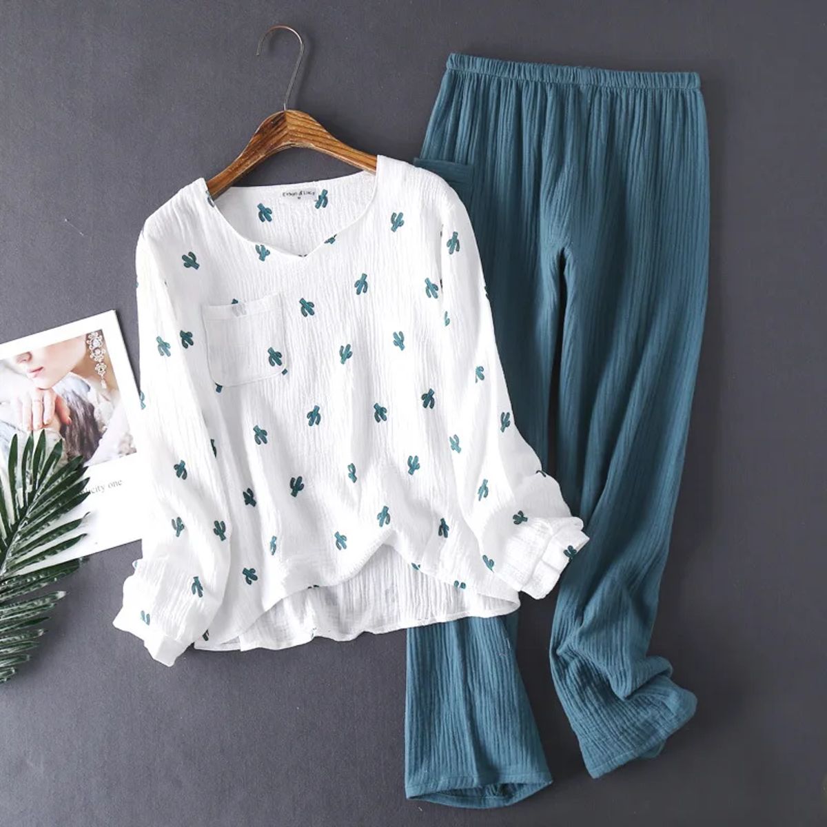 Breathable Cotton Lounge Set for Spring and Autumn Seasons