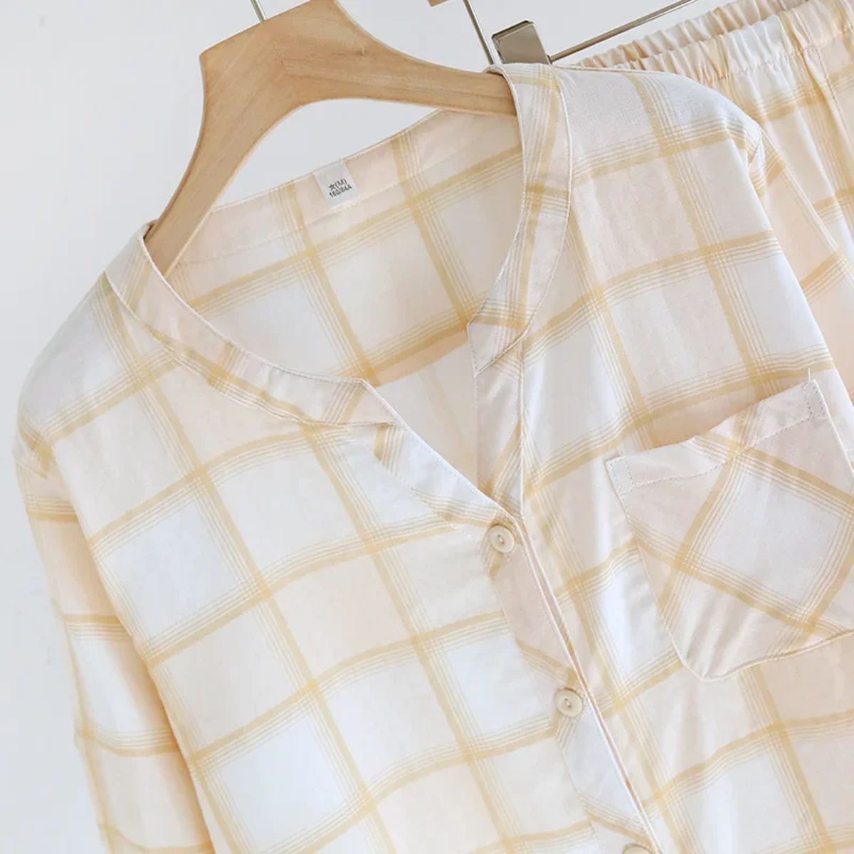 Comfortable Cotton Pajama Set for Spring and Summer Comfortable Cotton Pajama Set for Spring and Summer