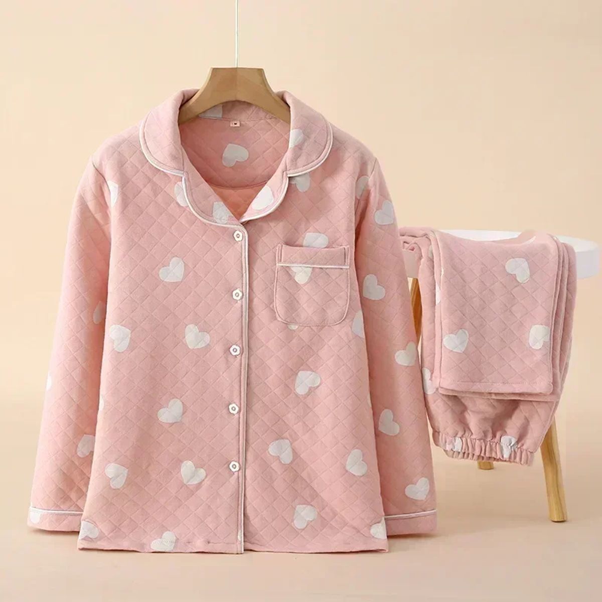 Warm Pajama Set with Air Cotton Layers for Relaxation