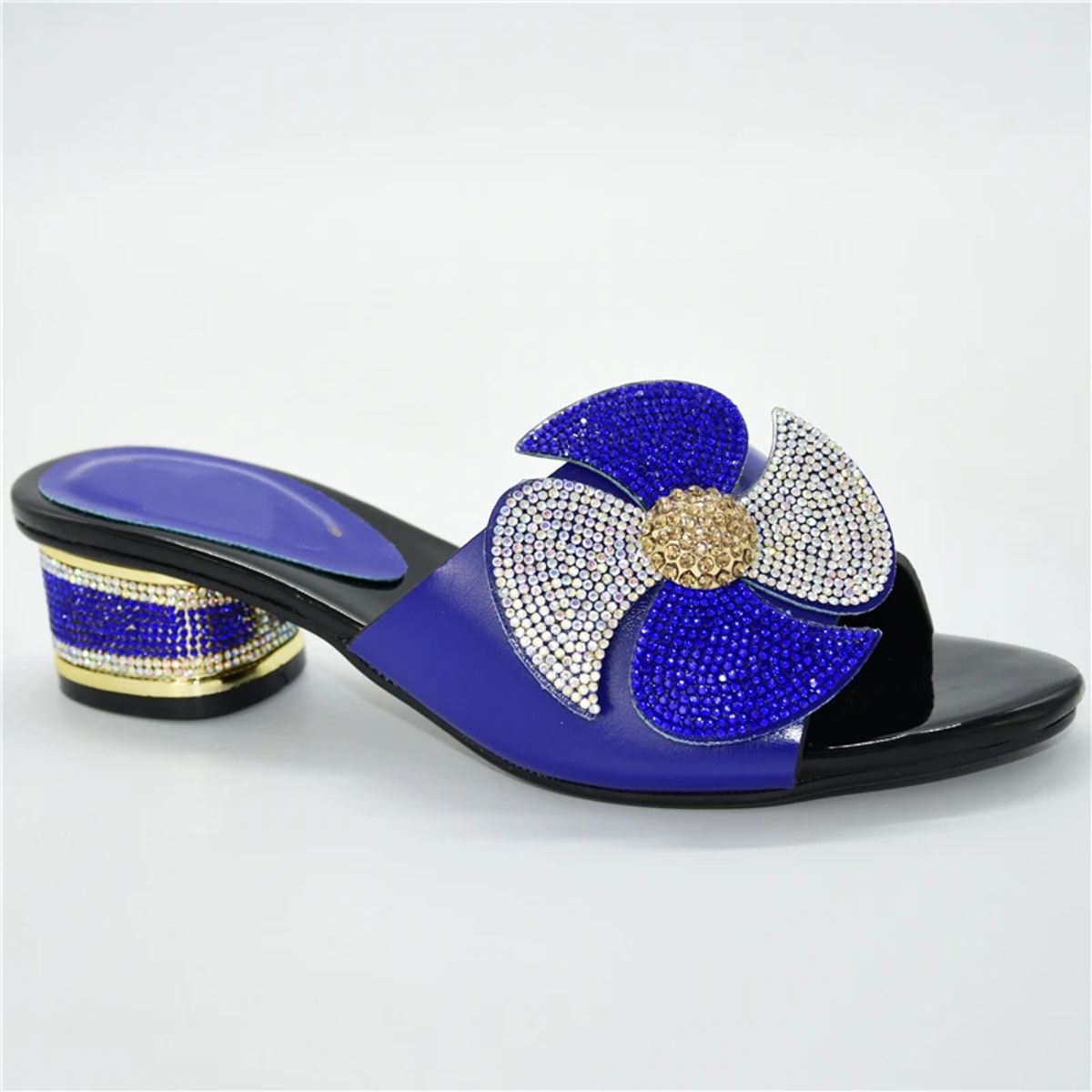 Elegant Floral Mid-Heel Sandals with Metal Decoration Design Elegant Floral Mid-Heel Sandals with Metal Decoration Design