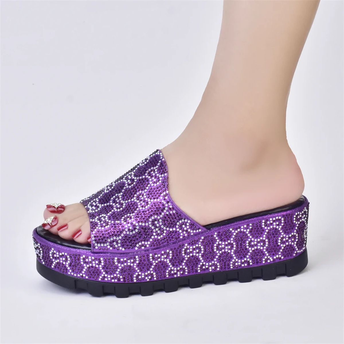 Fashionable High-Heeled Wedges with Glittering Crystals Fashionable High-Heeled Wedges with Glittering Crystals