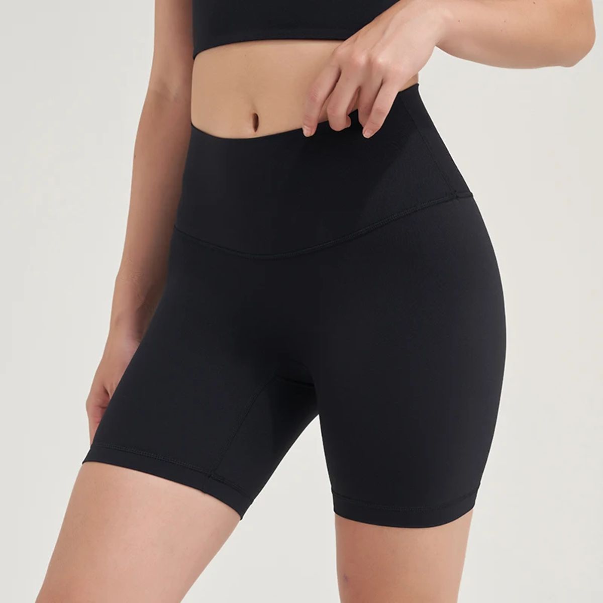 Soisou - Women's Sports Shorts 1