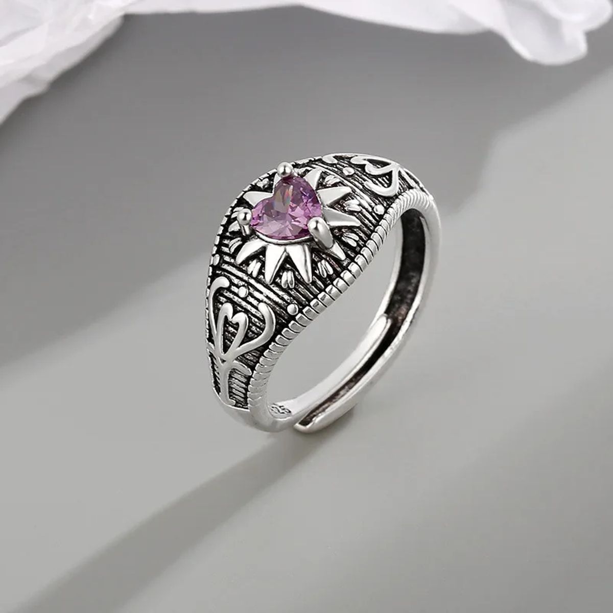 Elegant Sterling Silver Heart Zircon Sun Ring for Women