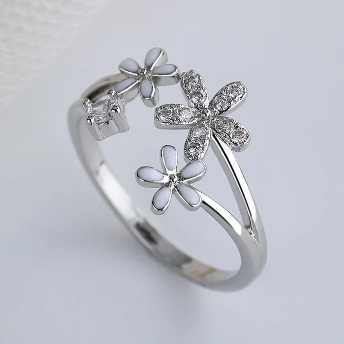 Elegant 925 Sterling Silver Micro-Insert Small Leaves Opening Ring Elegant 925 Sterling Silver Micro-Insert Small Leaves Opening Ring
