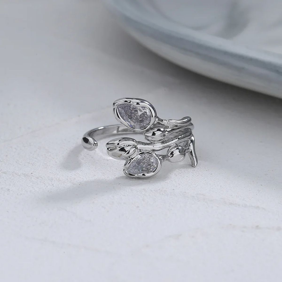 Delicate Small Leaves Design 925 Sterling Silver Open Ring