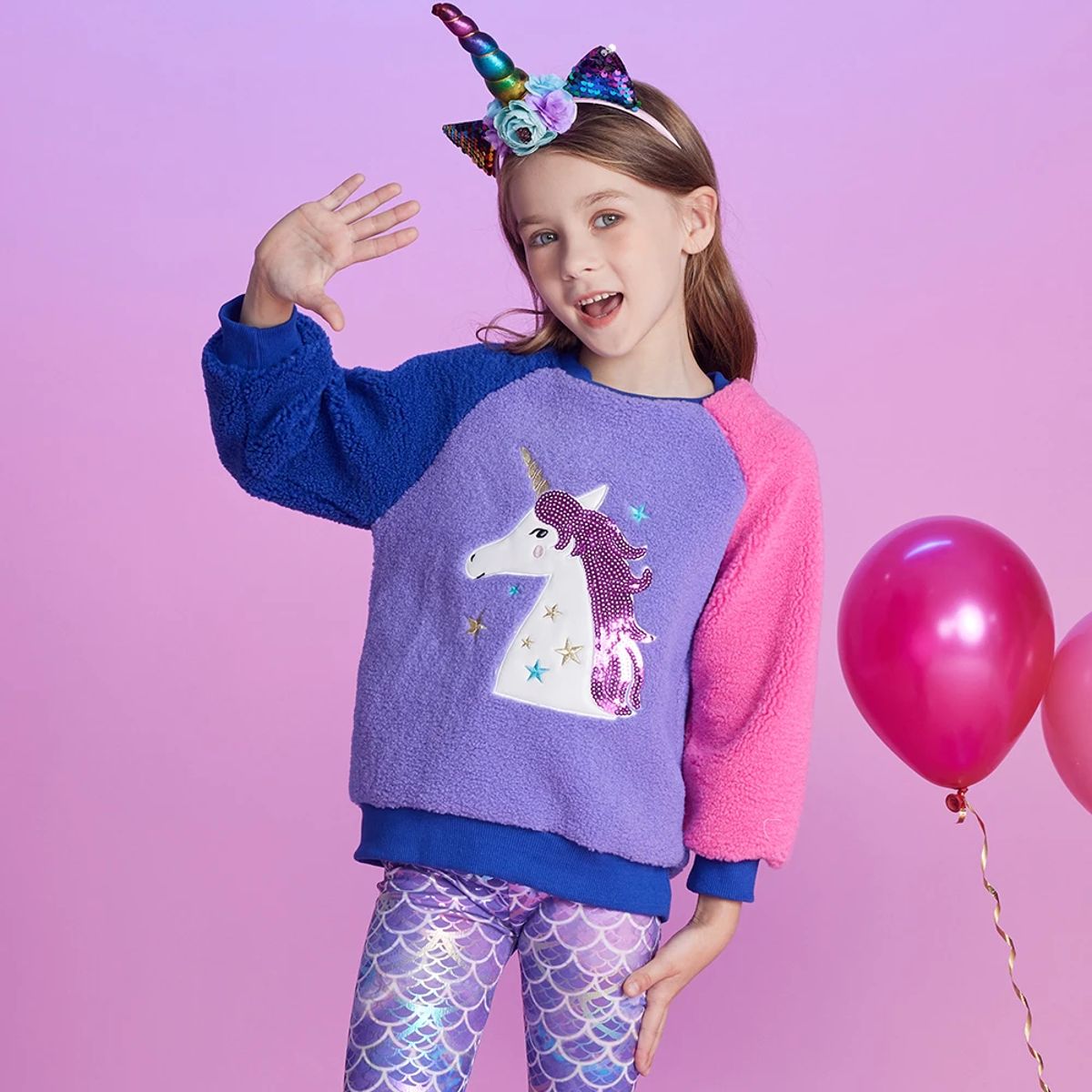 Cozy Fleece Sweatshirt for Girls with Sequin Unicorn Applique Dxton - Kids's Hoodies & Sweatshirts 1