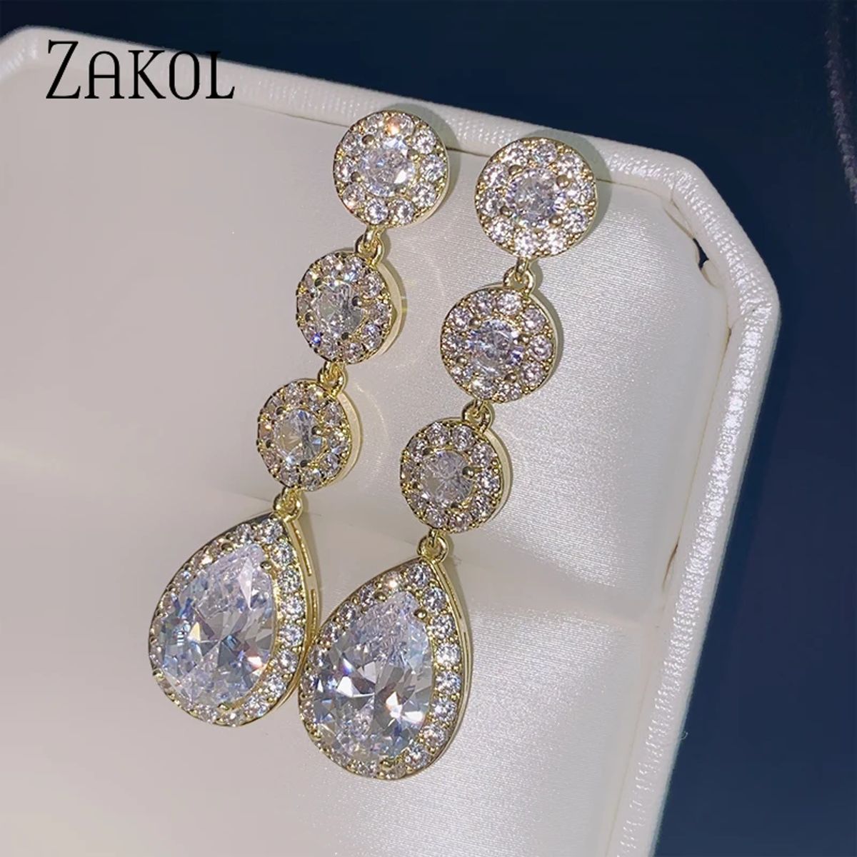 Elegant Water Drop Cubic Zirconia Dangle Earrings for Women Elegant Water Drop Cubic Zirconia Dangle Earrings for Women