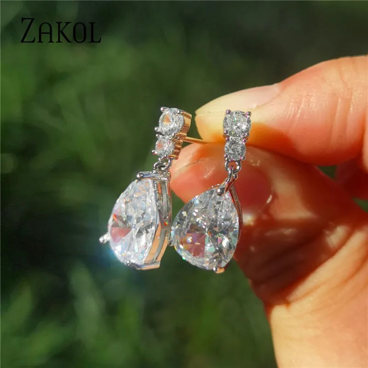 Elegant Water Drop Cubic Zirconia Dangle Earrings for Weddings Elegant Water Drop Cubic Zirconia Dangle Earrings for Weddings