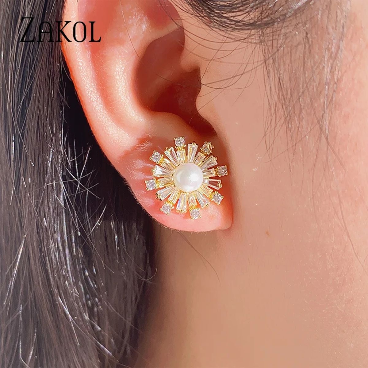 Elegant Snowflake Pearl & Cubic Zirconia Stud Earrings for Women Elegant Snowflake Pearl & Cubic Zirconia Stud Earrings for Women