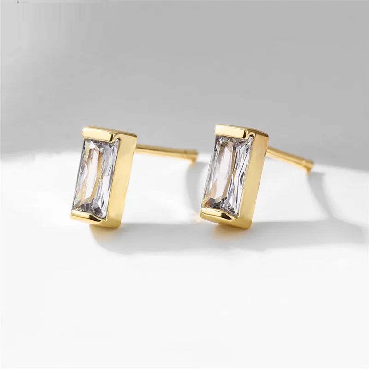 Elegant Minimalist Geometric Cubic Zirconia Stud Earrings for Women