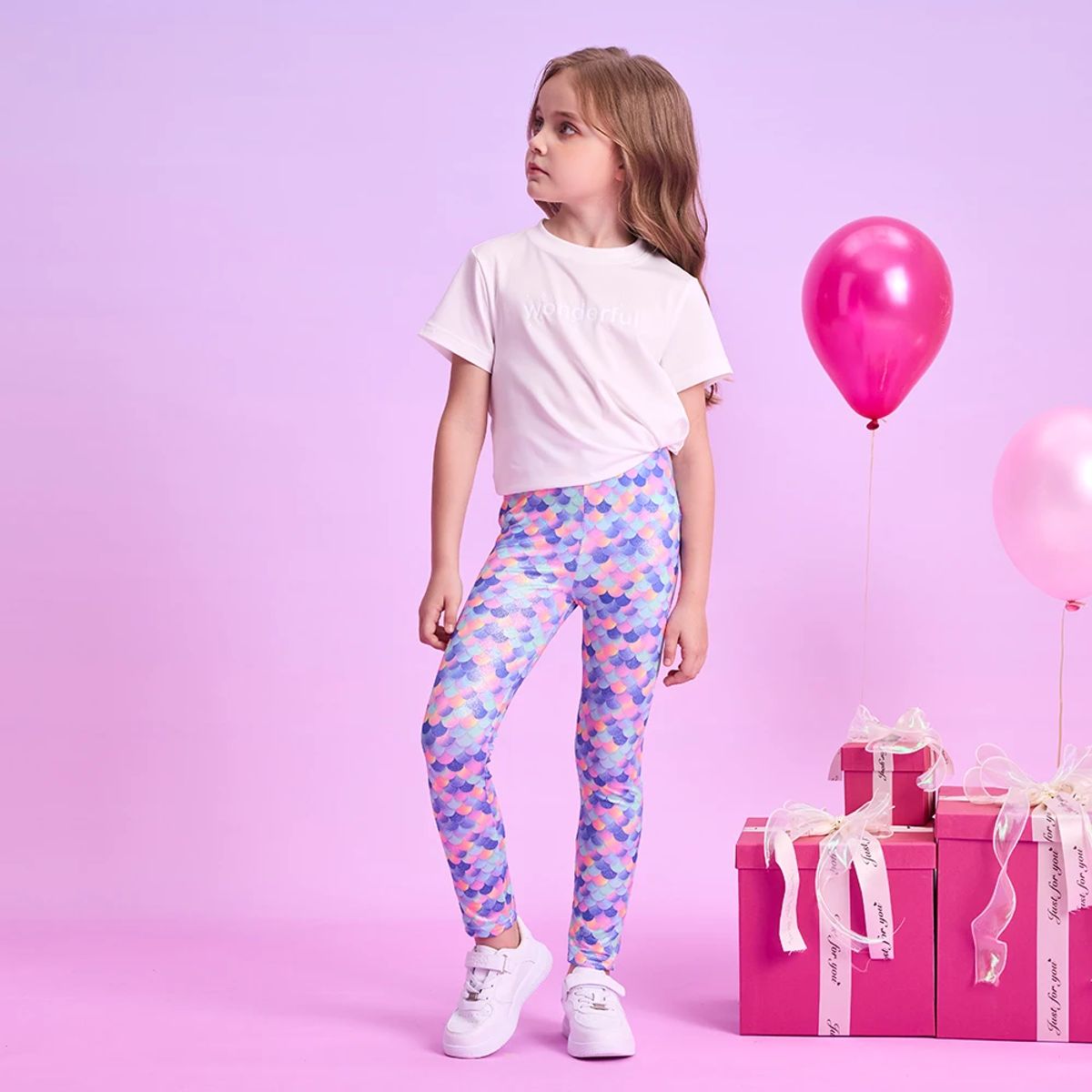 Girls Leggings with Contrasting Colors and Floral Decoration