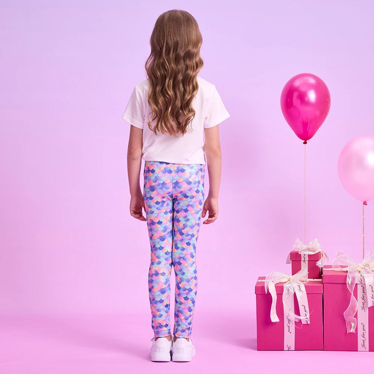 Girls Leggings with Contrasting Colors and Floral Decoration